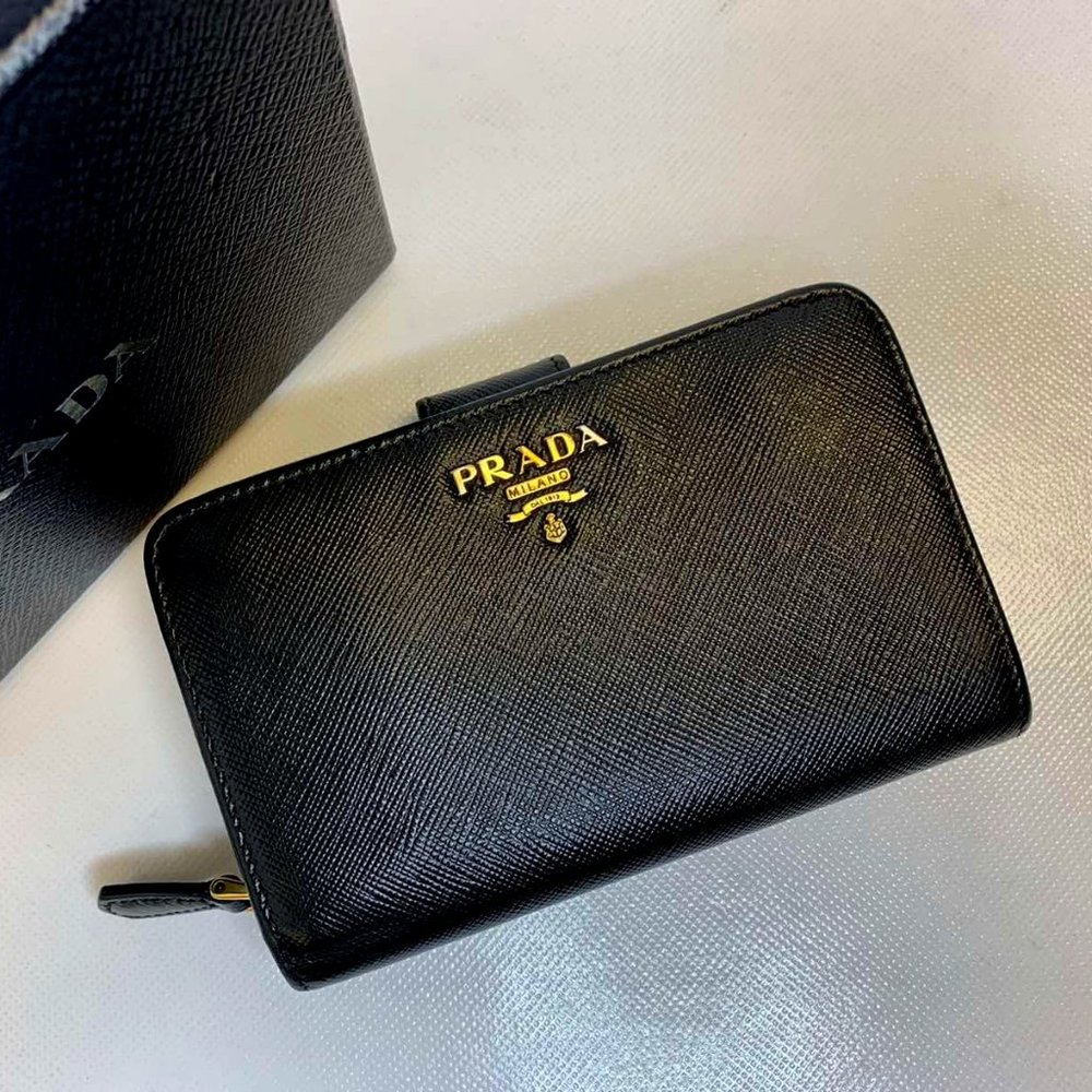 Prada Black Saffiano Small Wallet w/ Box